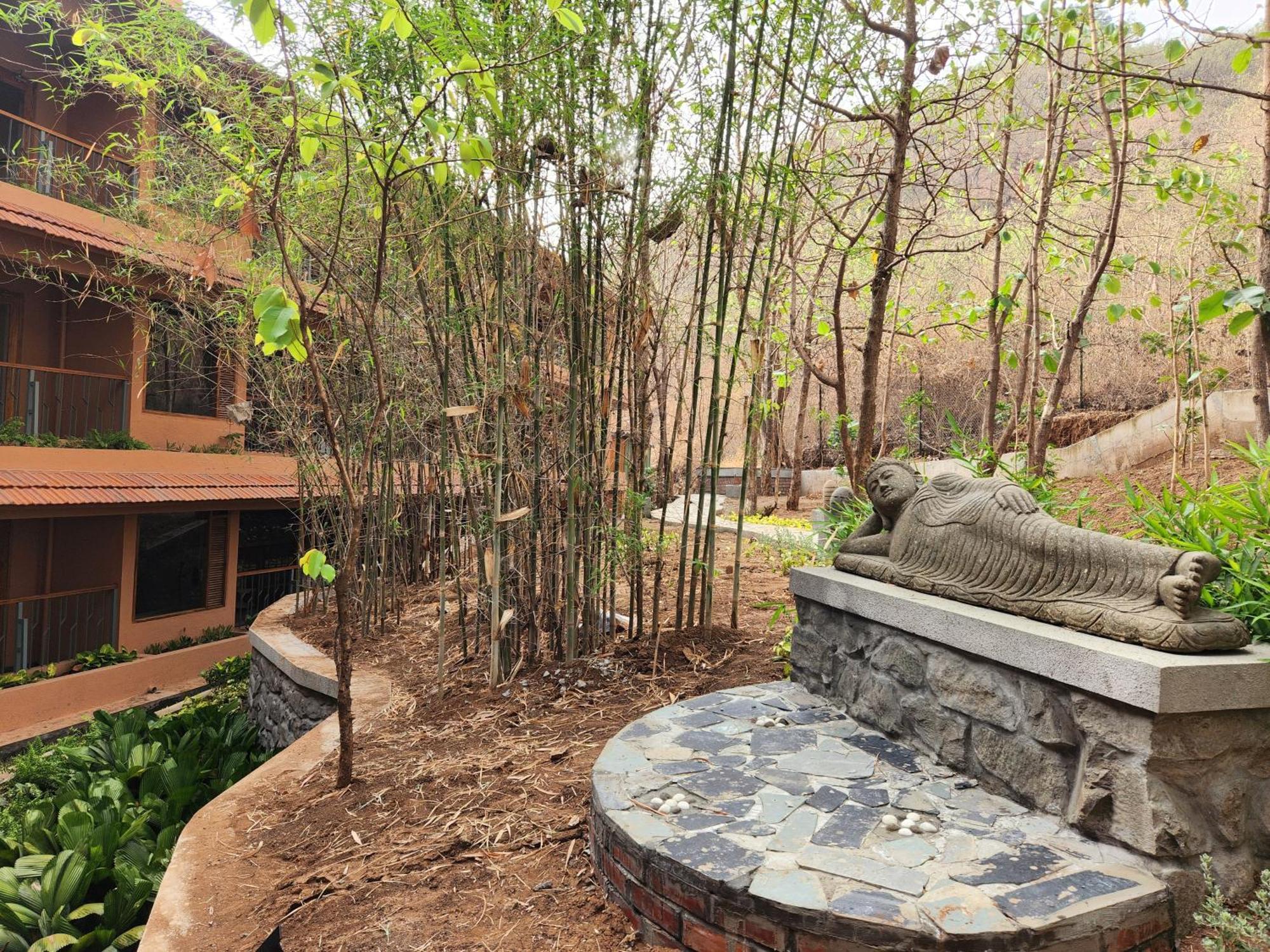 The Foresta Resort ,Mulshi Paud Exteriér fotografie